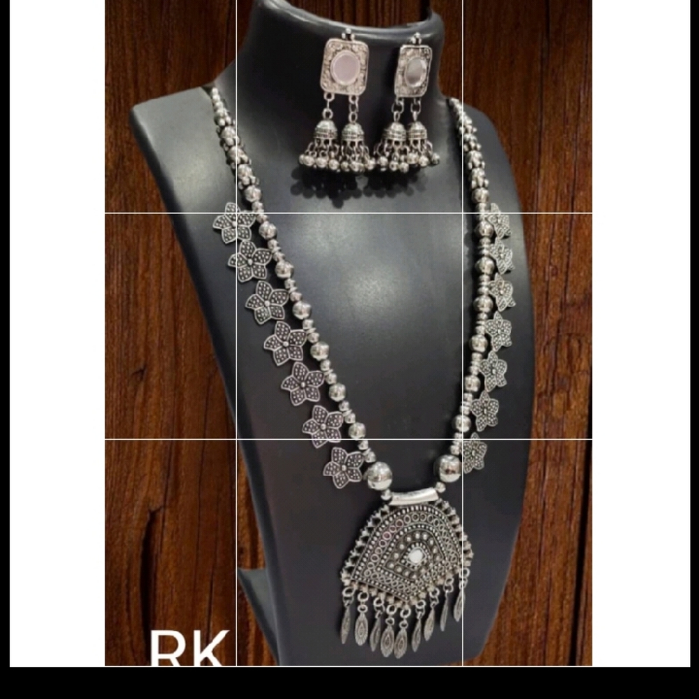 Oxidised silver jewellery necklace with earrings